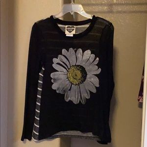 Long sleeve pull over